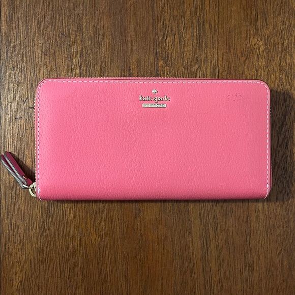 Kate Spade Vibrant Pink Leather Wallet - Picture 1 of 8